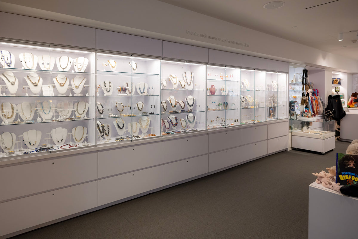 The Bruce Museum
 – The Bruce Store










    

      {
        "imports": {